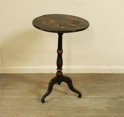 Chinoiserie Table