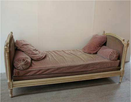 French Louis 16 Style Daybed